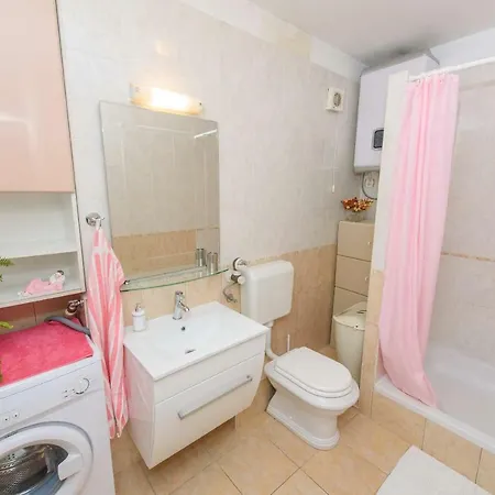 Comfortable And Stylish Split